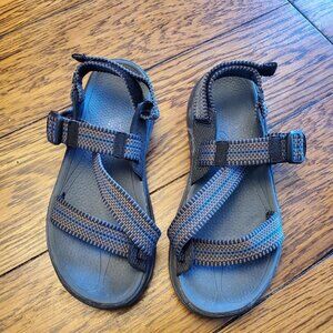 Women's Oboz comfort Hiking Sandals. Size 8, Gray. Adjustable Straps, Ex Con!